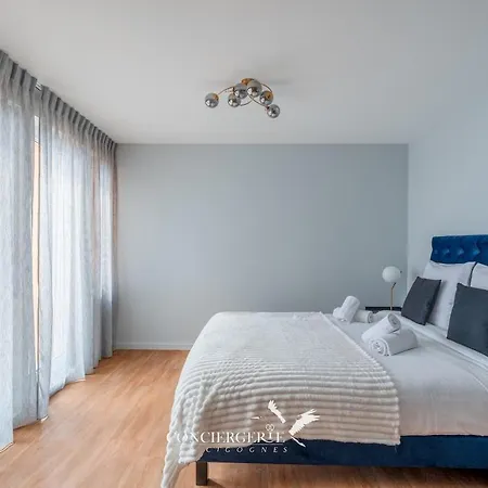 Outre-mer - In Center Of דירה *