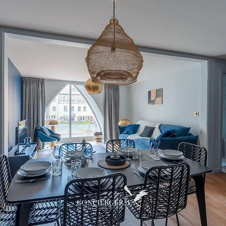 Outre-mer - In Center Of Apartment Colmar